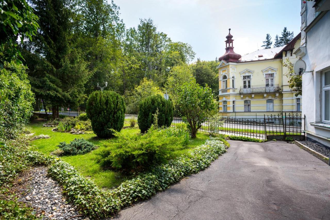Apartman Karlovarska Marianske Lazne Exterior photo